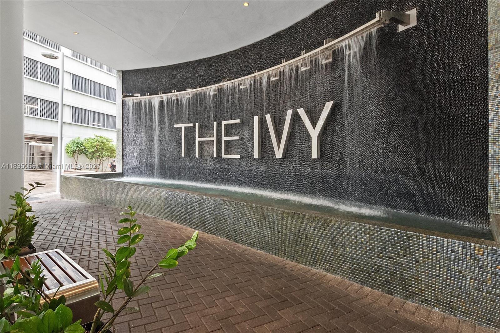 Condo for Sale in Miami, FL