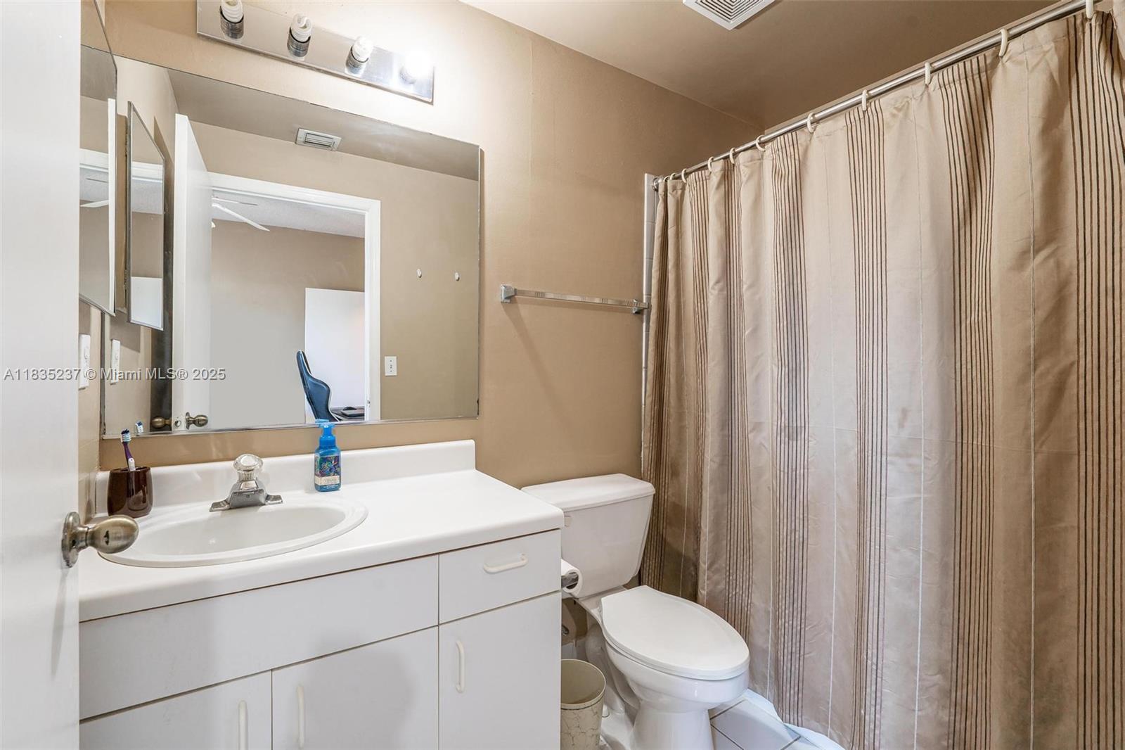 1528 Veracruz Ln #4-3, Weston, Florida image 14