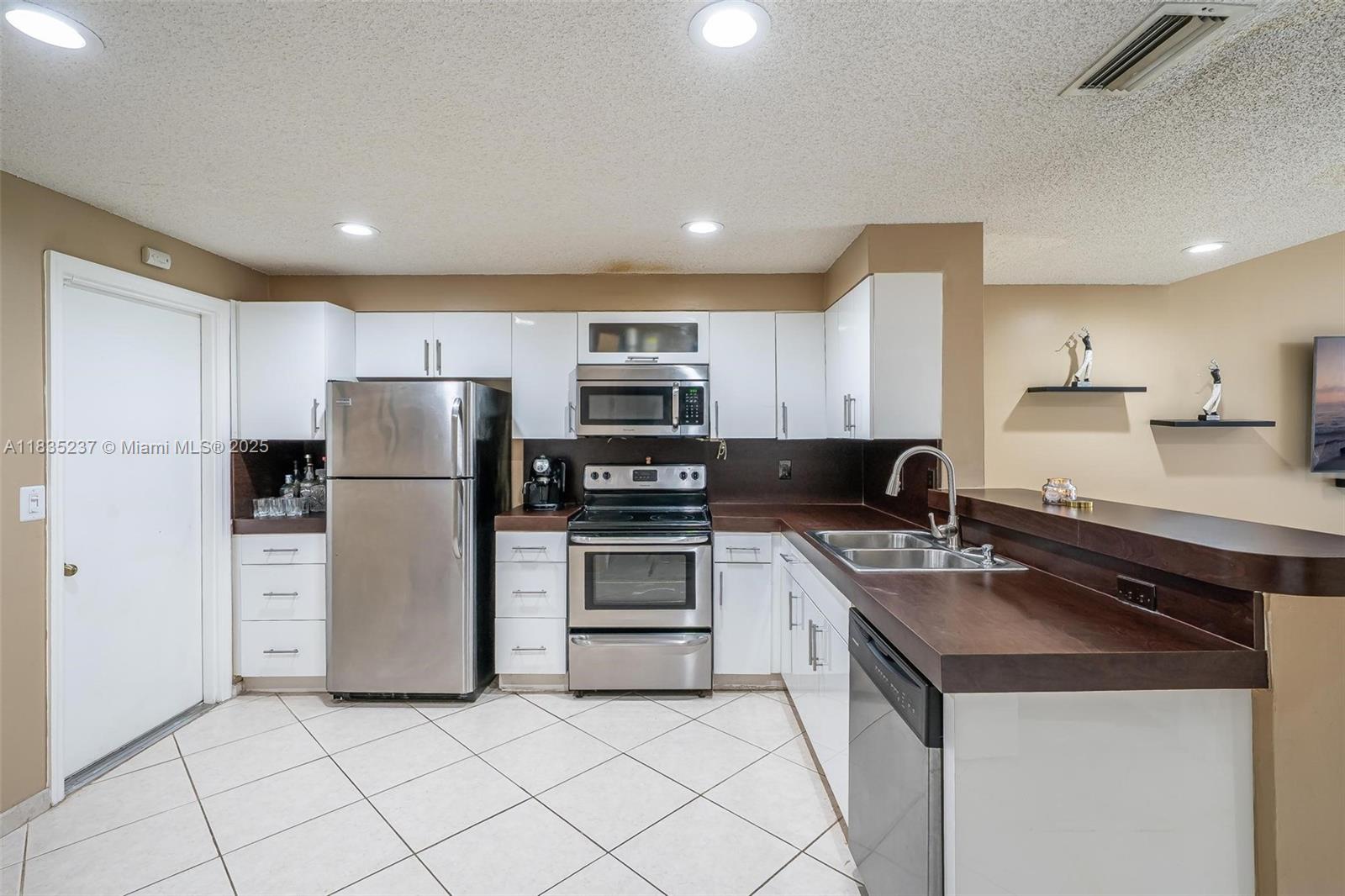 1528 Veracruz Ln #4-3, Weston, Florida image 7