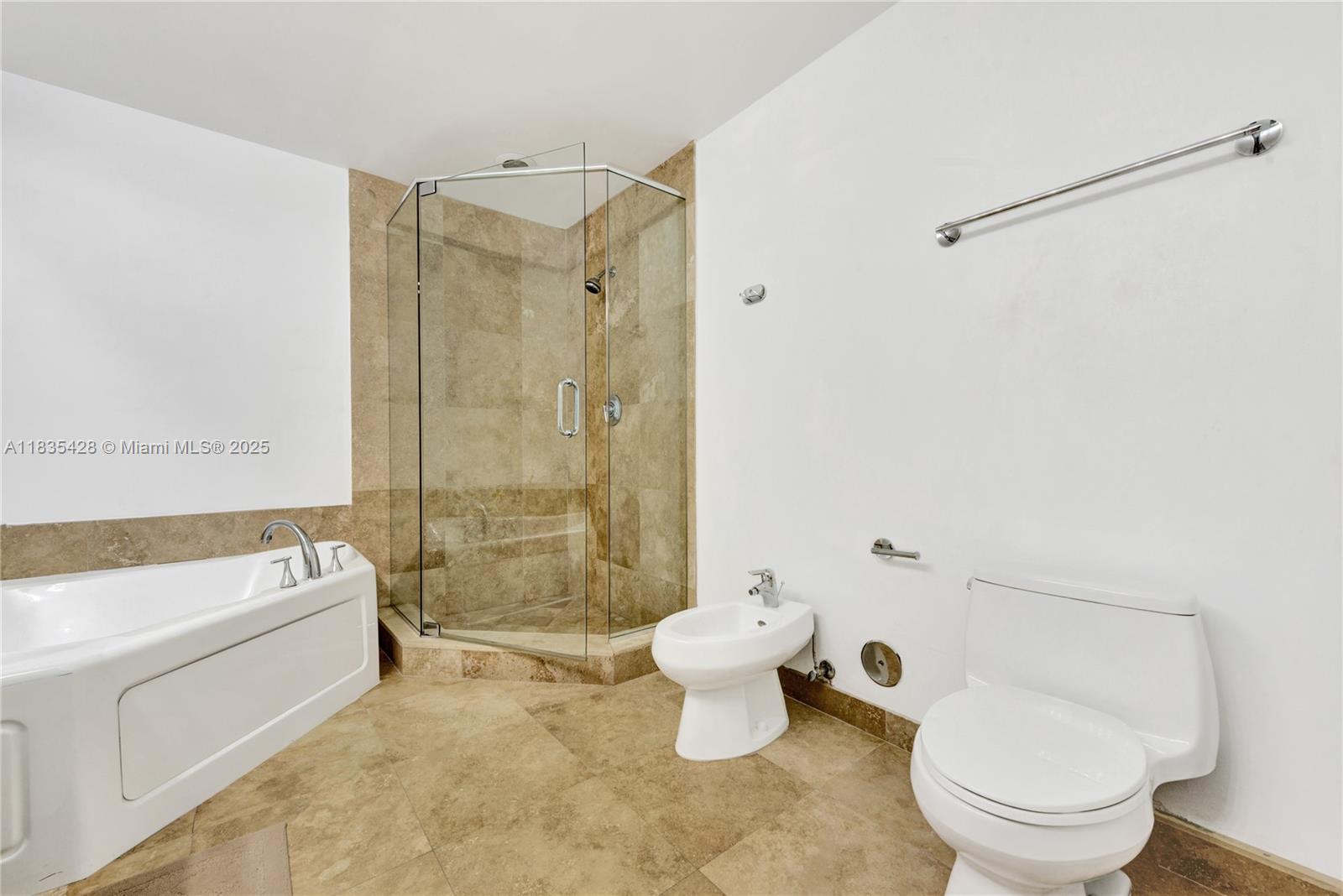 3030 NE 188th St #603, Aventura FL 33180