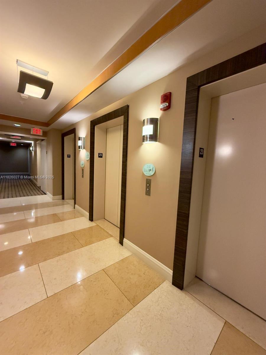 244 Biscayne Blvd #2305, Miami FL 33132