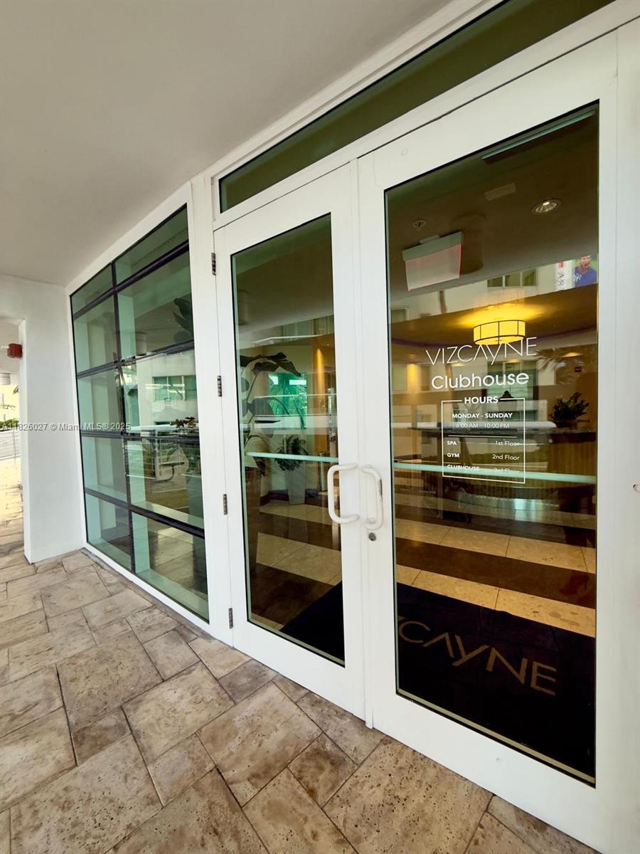 244 Biscayne Blvd #2305, Miami FL 33132
