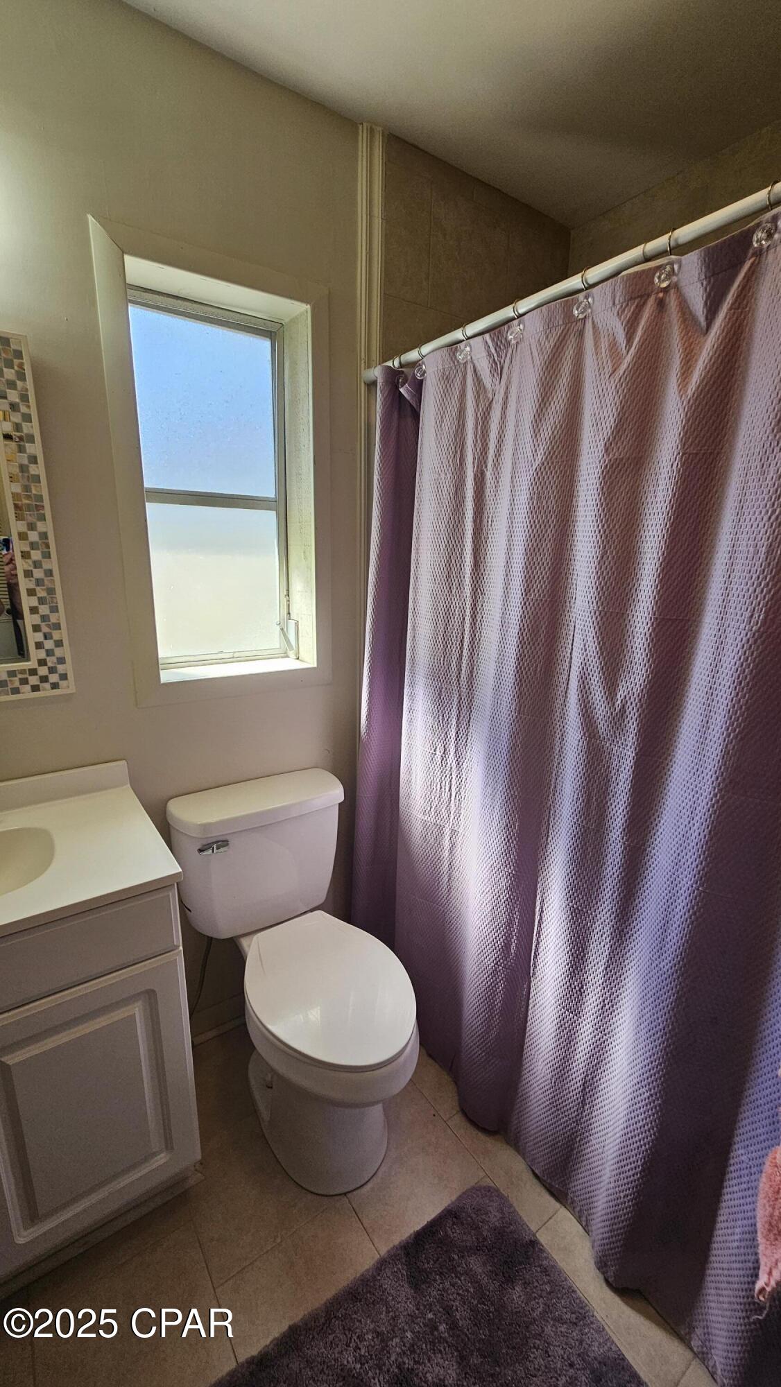 Image 18 For 2056 Sunny Hills Boulevard 01