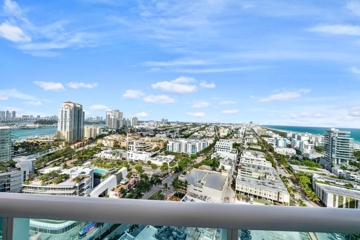 300 S Pointe Dr #2305, Miami Beach FL 33139