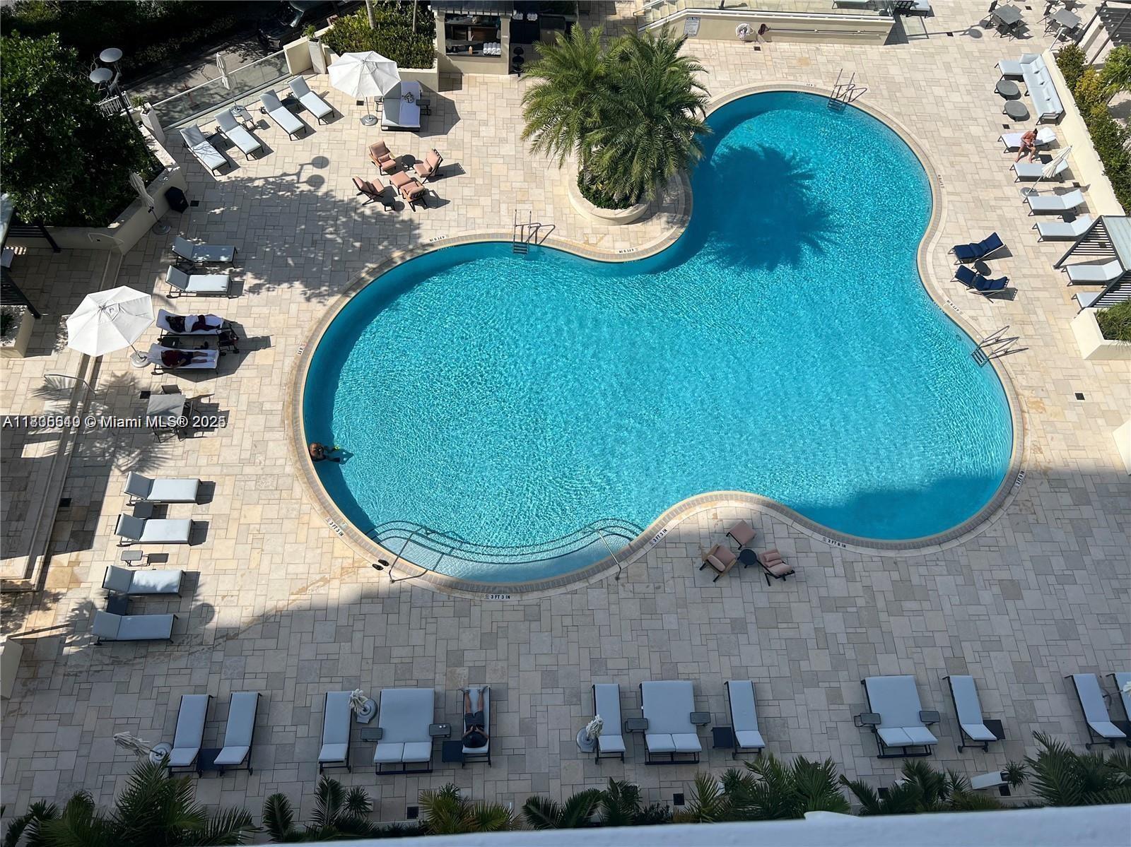 300 S Pointe Dr #2305, Miami Beach FL 33139