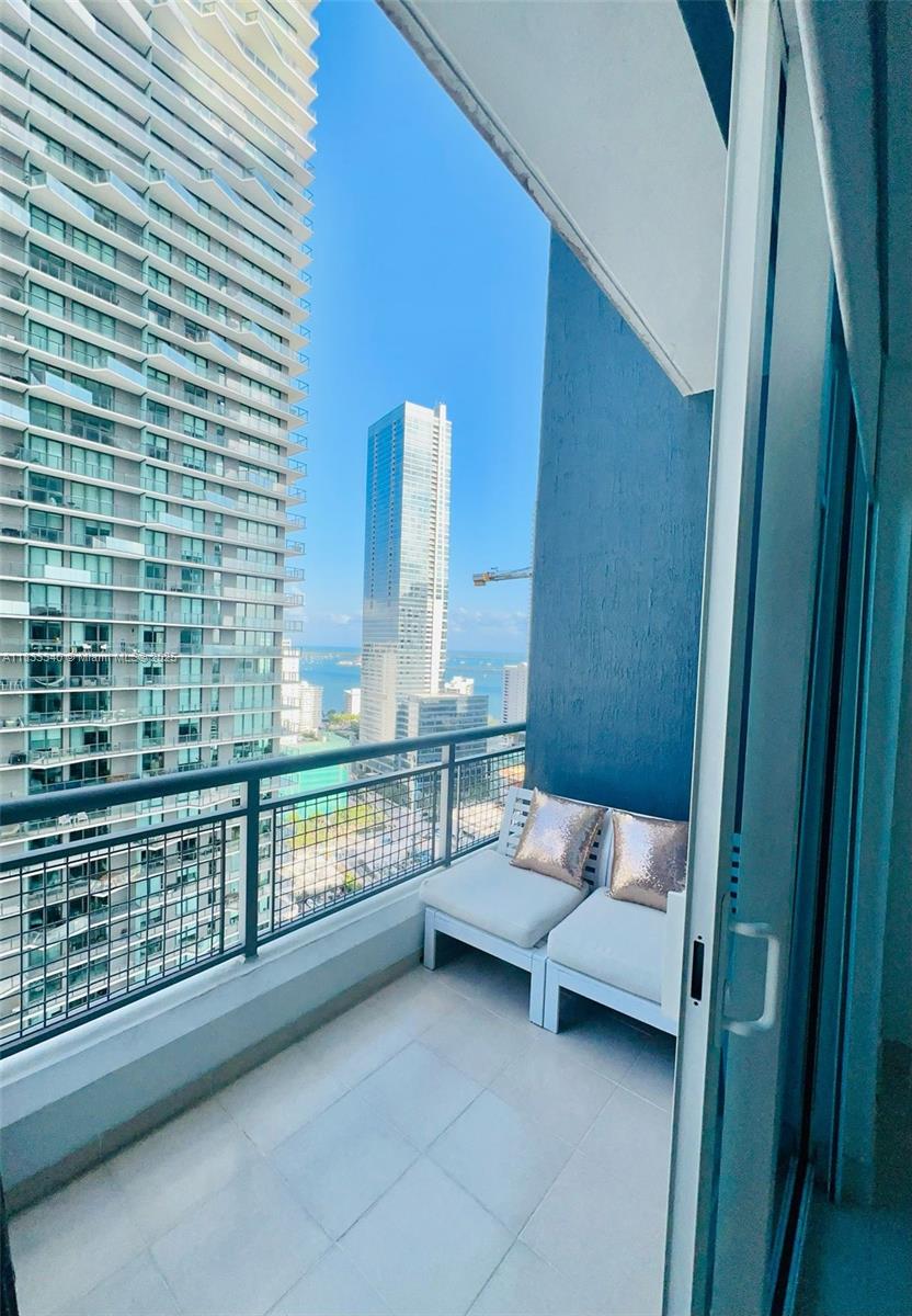 60 SW 13th St #2618, Miami FL 33130