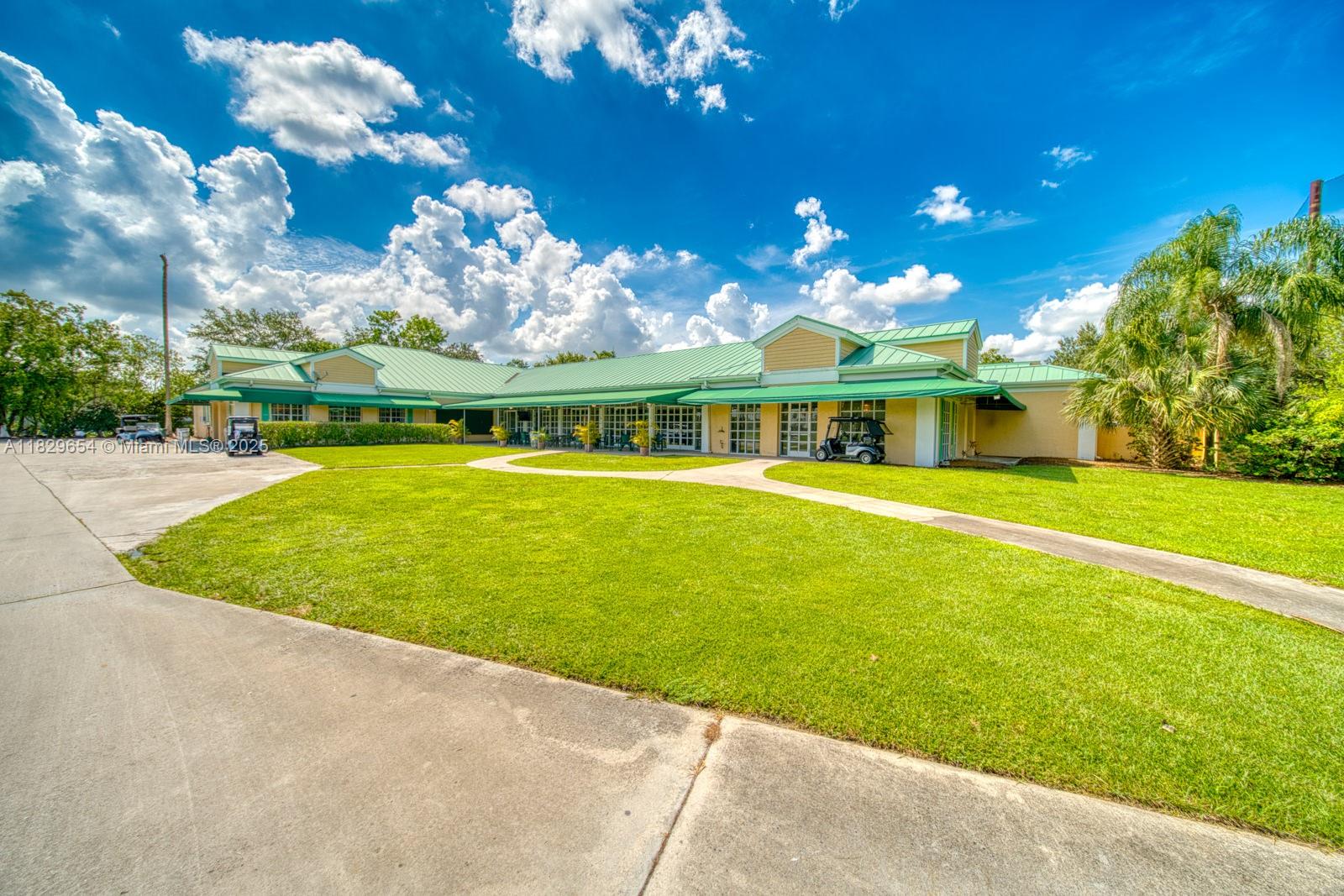 6839 Brookline Dr 6839