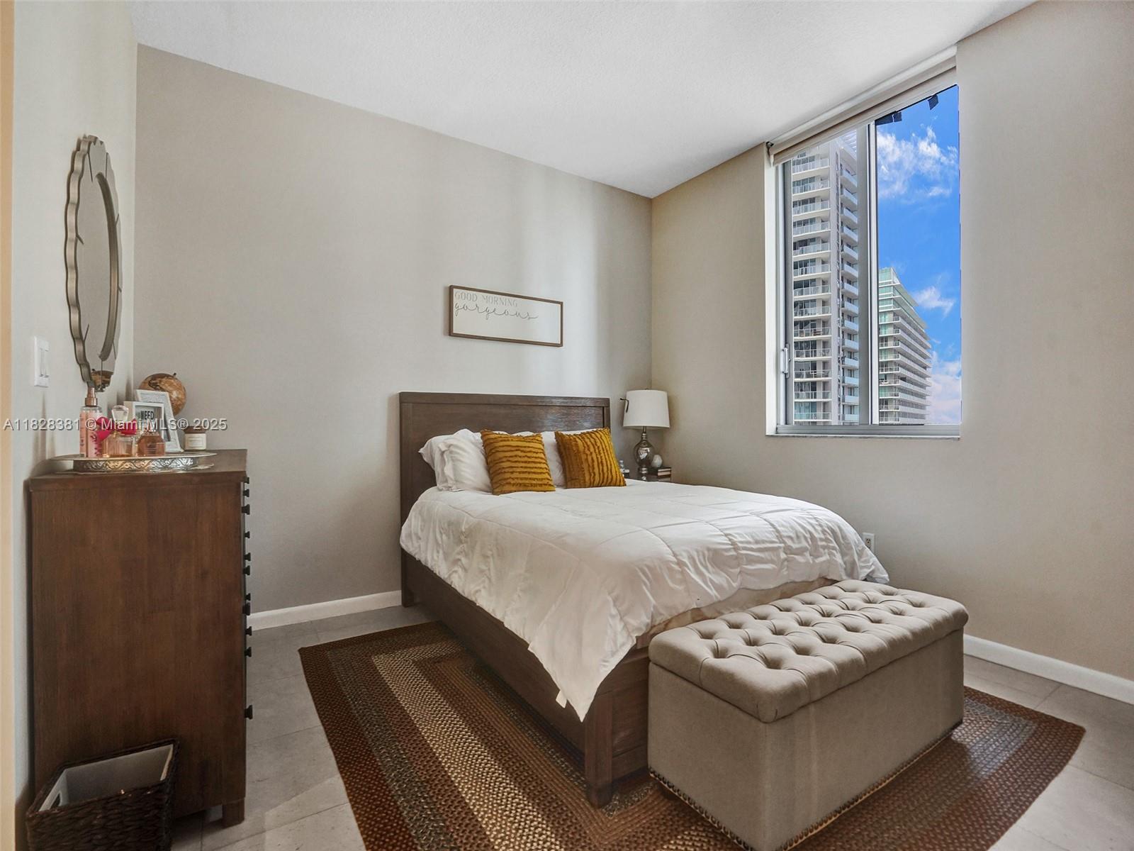 1050 Brickell Ave #2820, Miami FL 33131