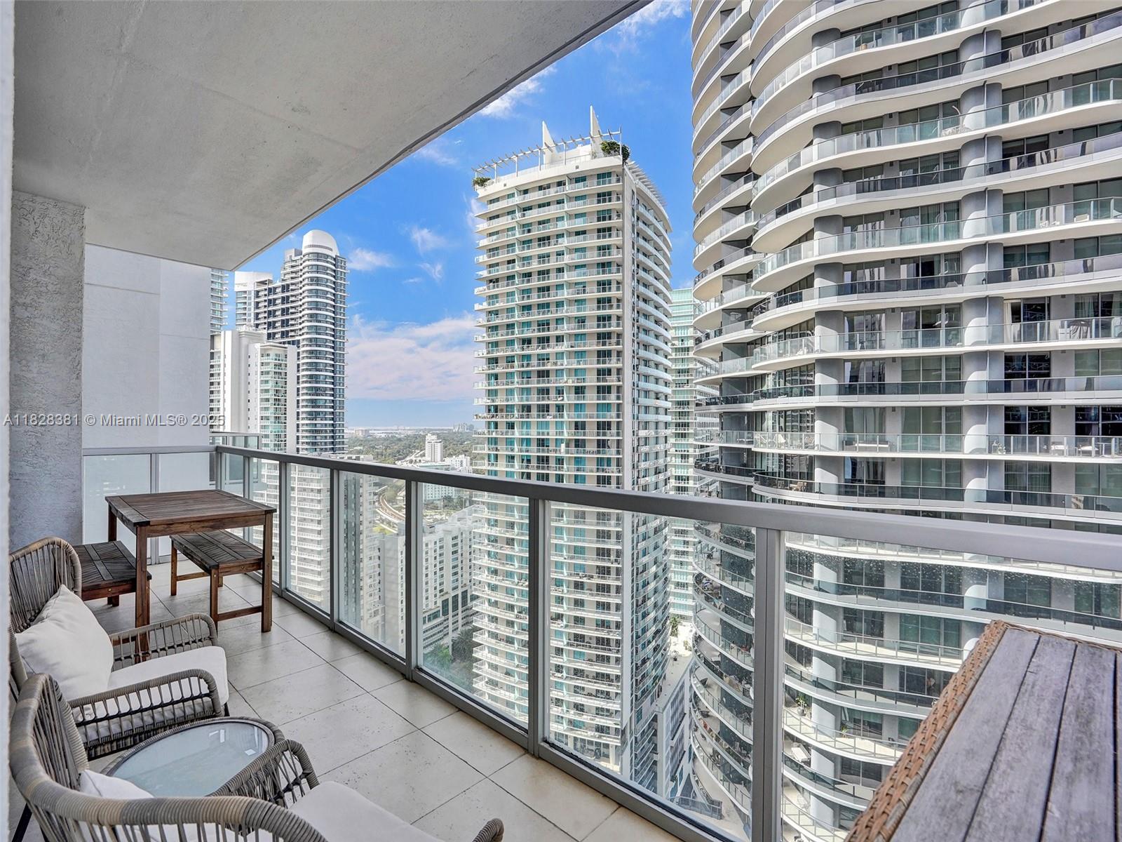 1050 Brickell Ave #2820, Miami FL 33131