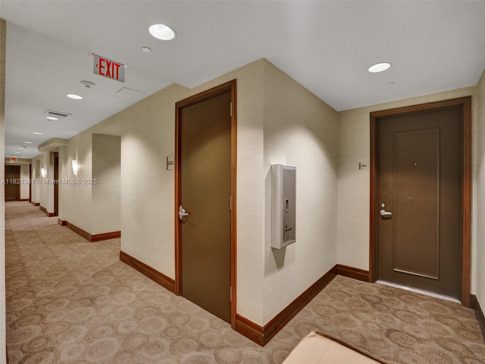 1050 Brickell Ave #2820, Miami FL 33131