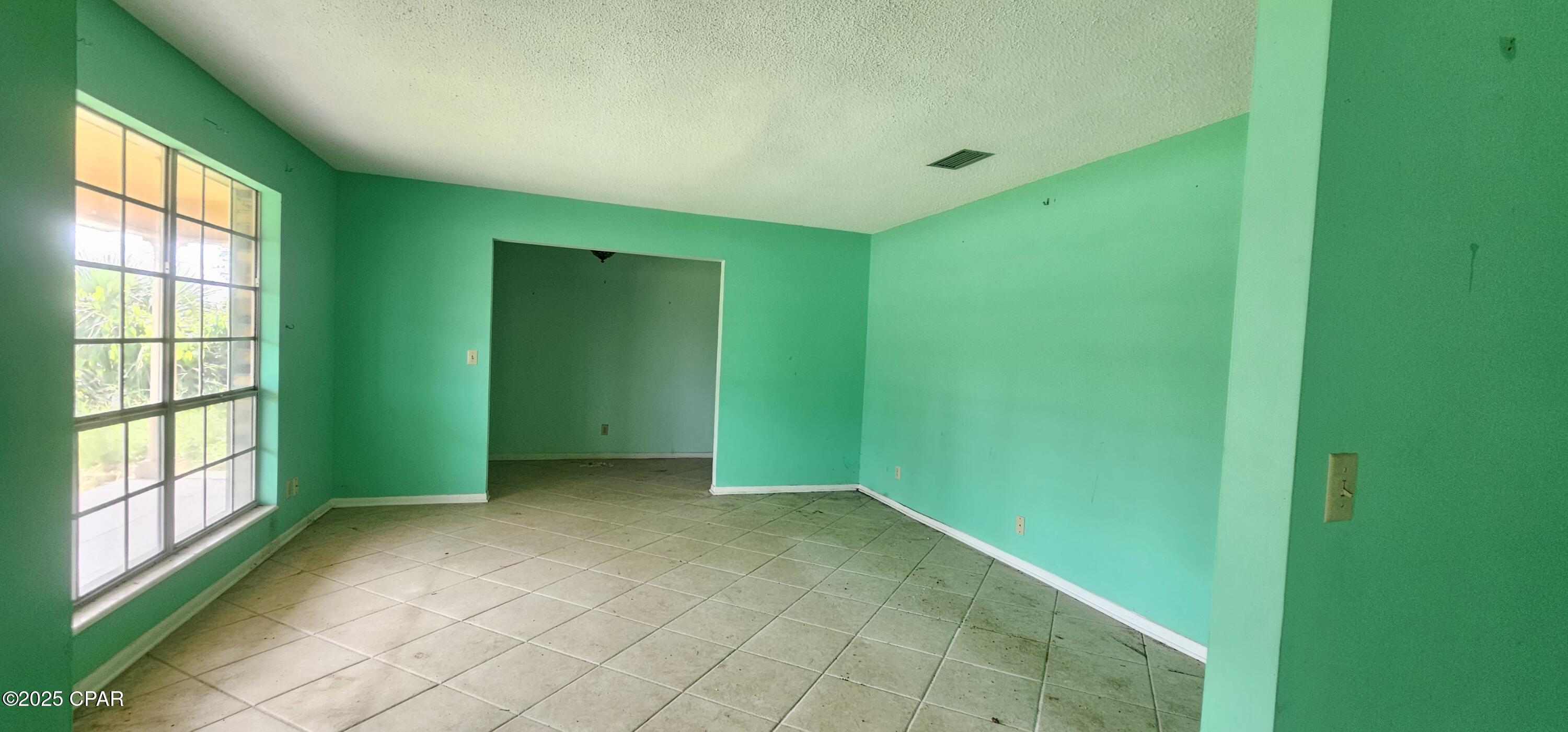 Image 4 For 209 Baldwin Road