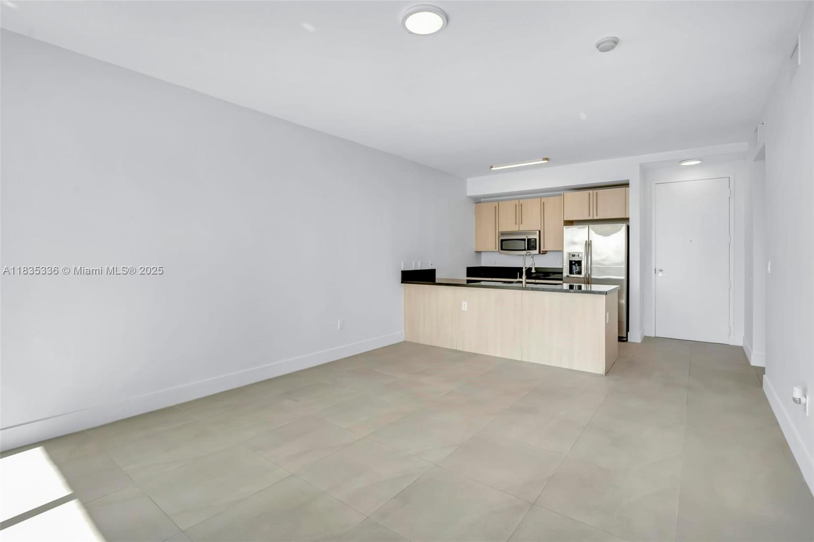 79 SW 12th St #2302-S, Miami FL 33130