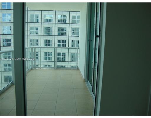 300 S Biscayne Blvd #T-3511, Miami FL 33131