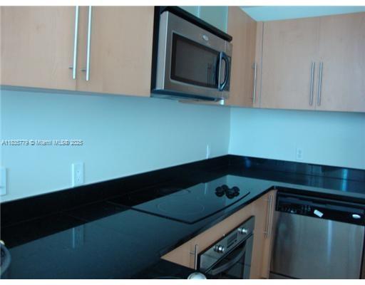 300 S Biscayne Blvd #T-3511, Miami FL 33131