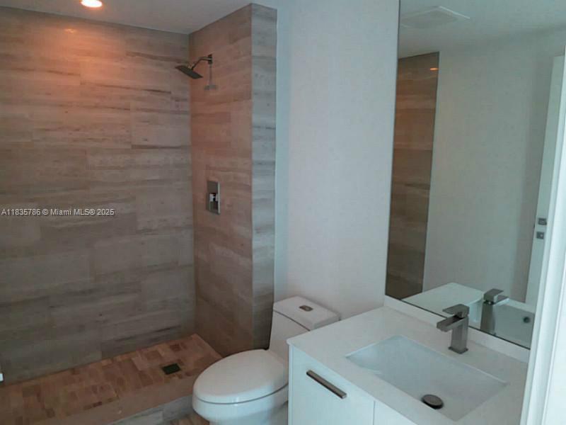 1300 BRICKELL BAY DR #1902, Miami FL 33131