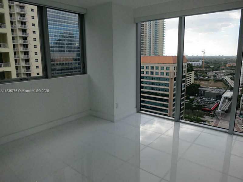 1300 BRICKELL BAY DR #1902, Miami FL 33131