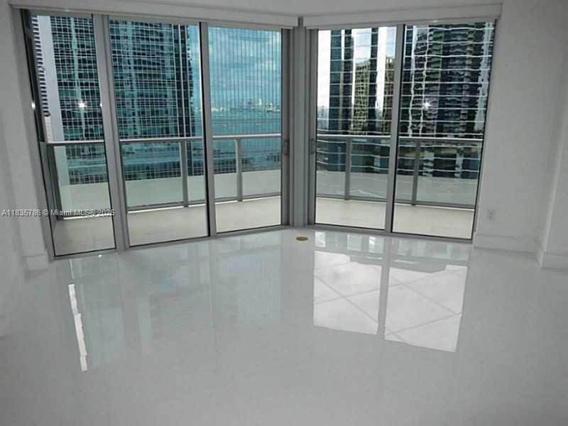 1300 BRICKELL BAY DR #1902, Miami FL 33131