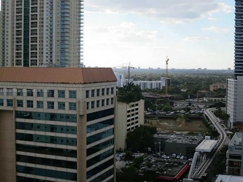 1300 BRICKELL BAY DR #1902, Miami FL 33131