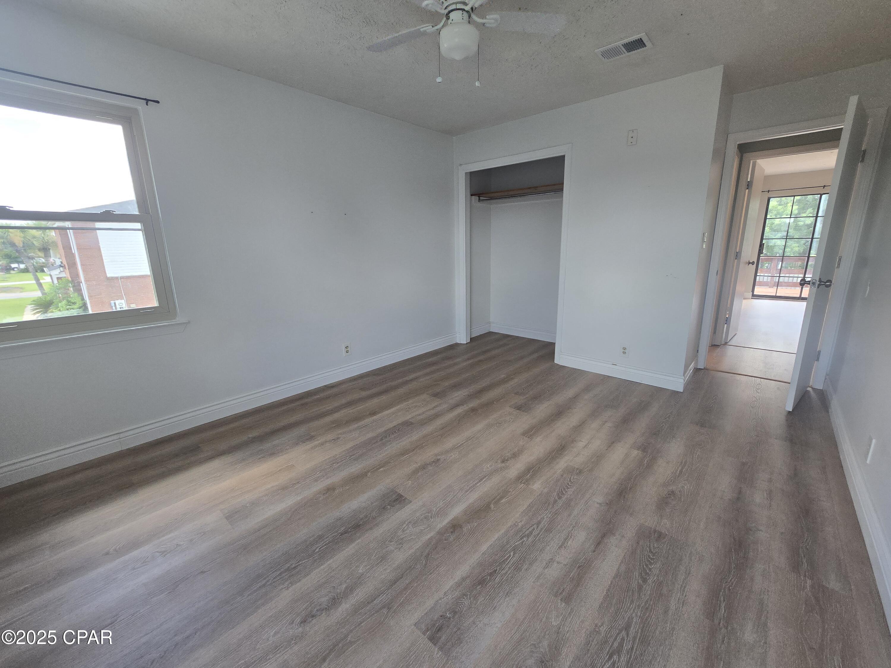 Image 15 For 1520 Belmont Boulevard