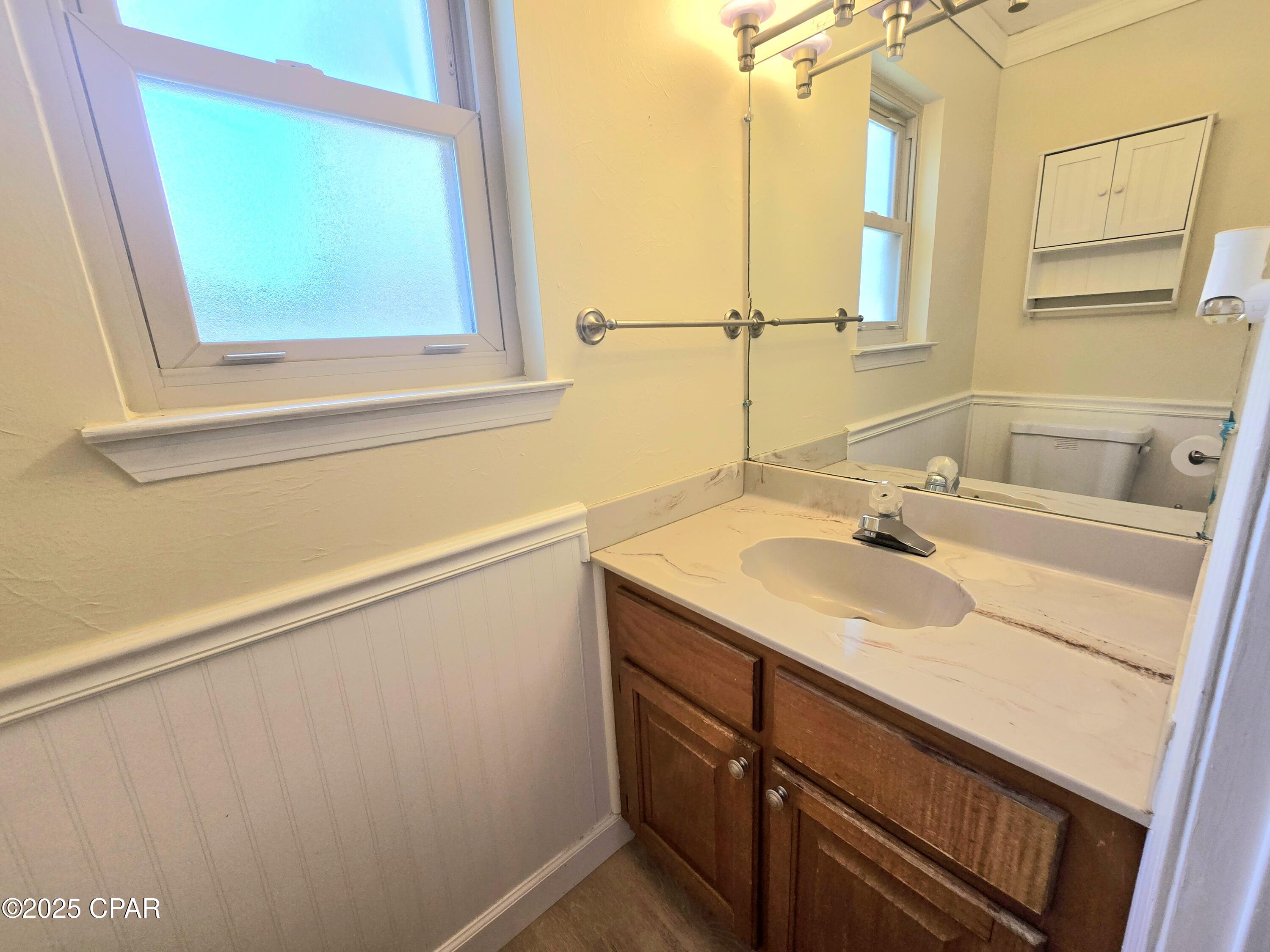 Image 20 For 1520 Belmont Boulevard