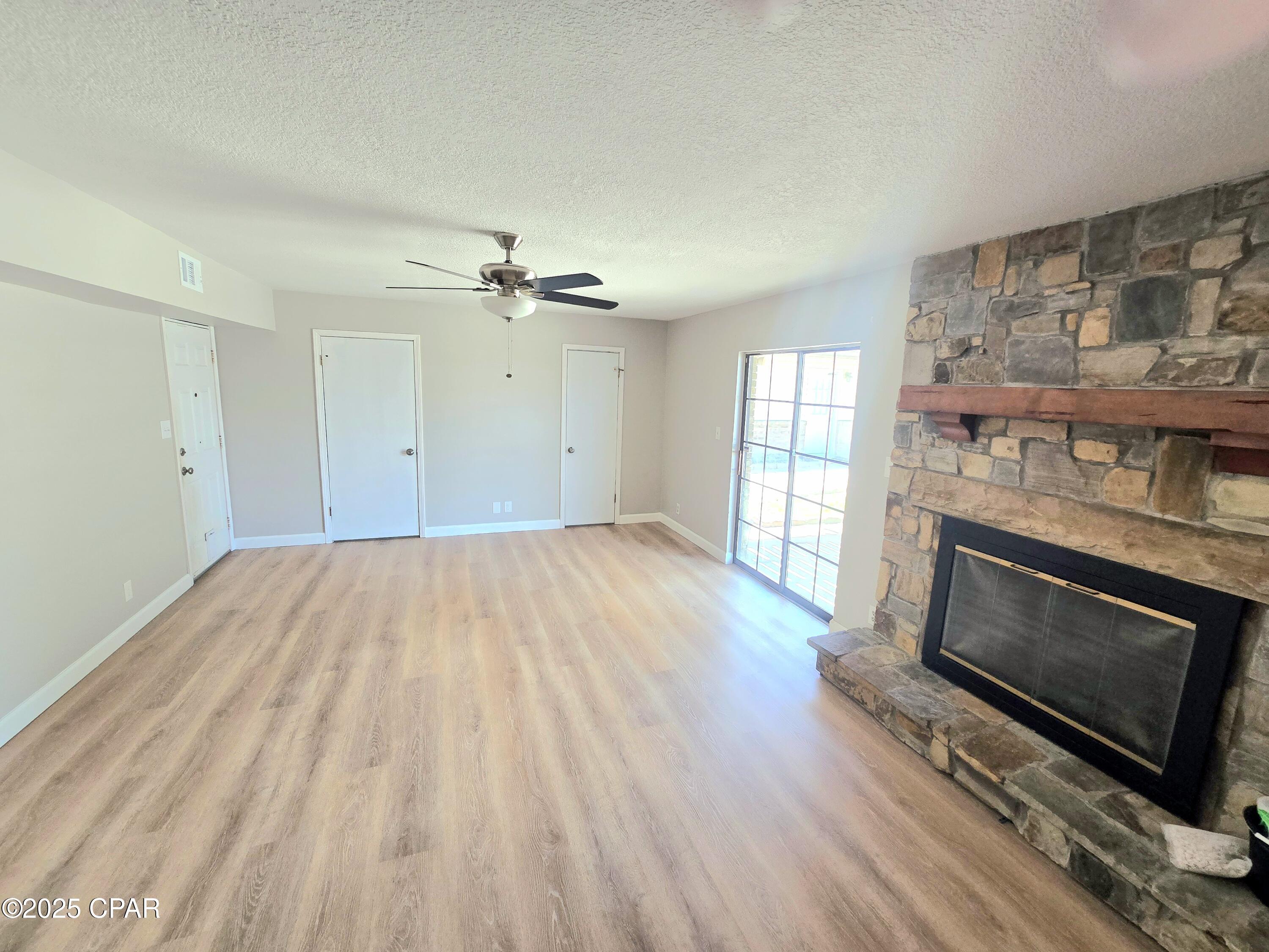 Image 6 For 1520 Belmont Boulevard