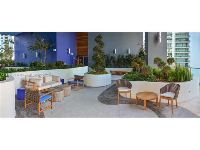 1300 Brickell Bay Dr #3204, Miami FL 33131