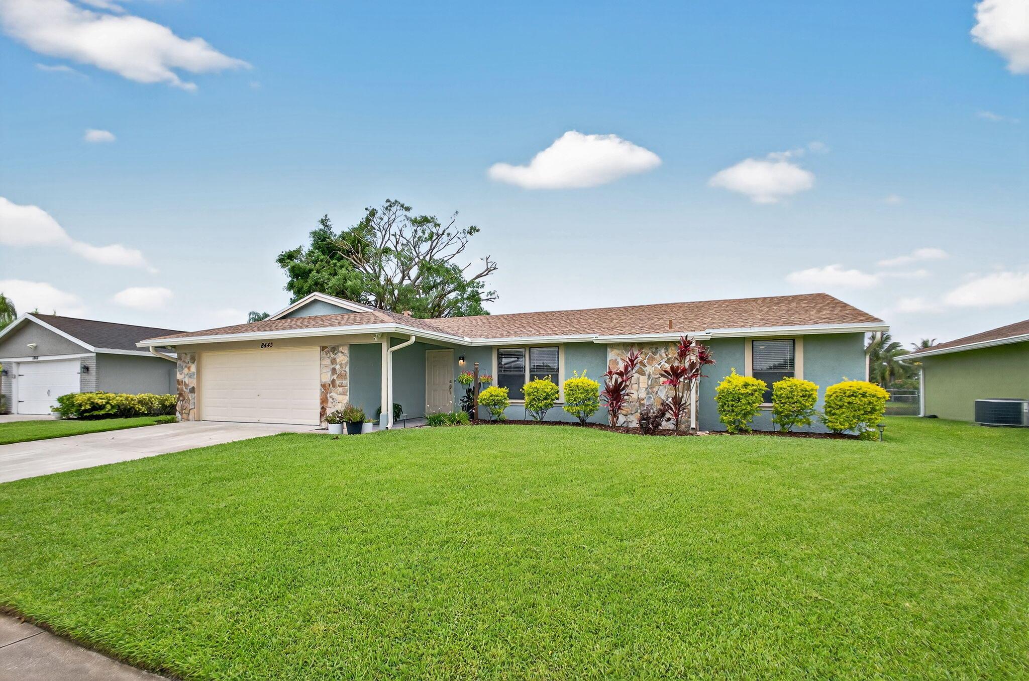 Homes for sale in Boynton Beach, FL | 8443 Raymond Dr, Boynton Beach, FL 33472 | MLS# R11105639