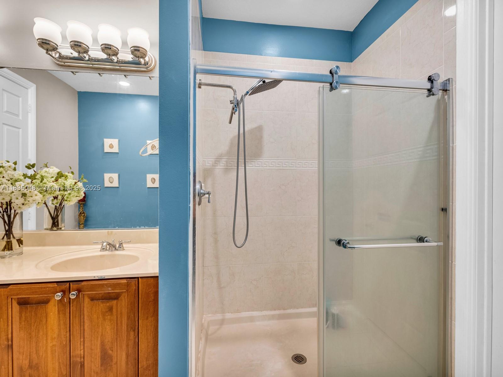 2249 NE 9th Ave, Wilton Manors, Florida image 36