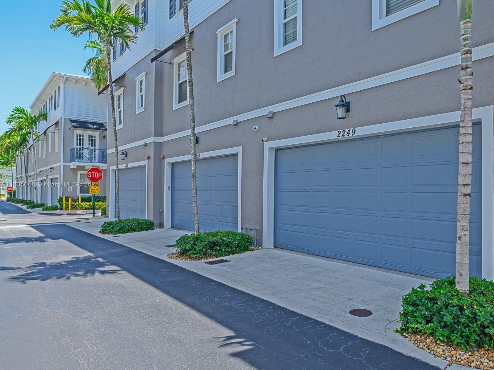 2249 NE 9th Ave, Wilton Manors, Florida image 8