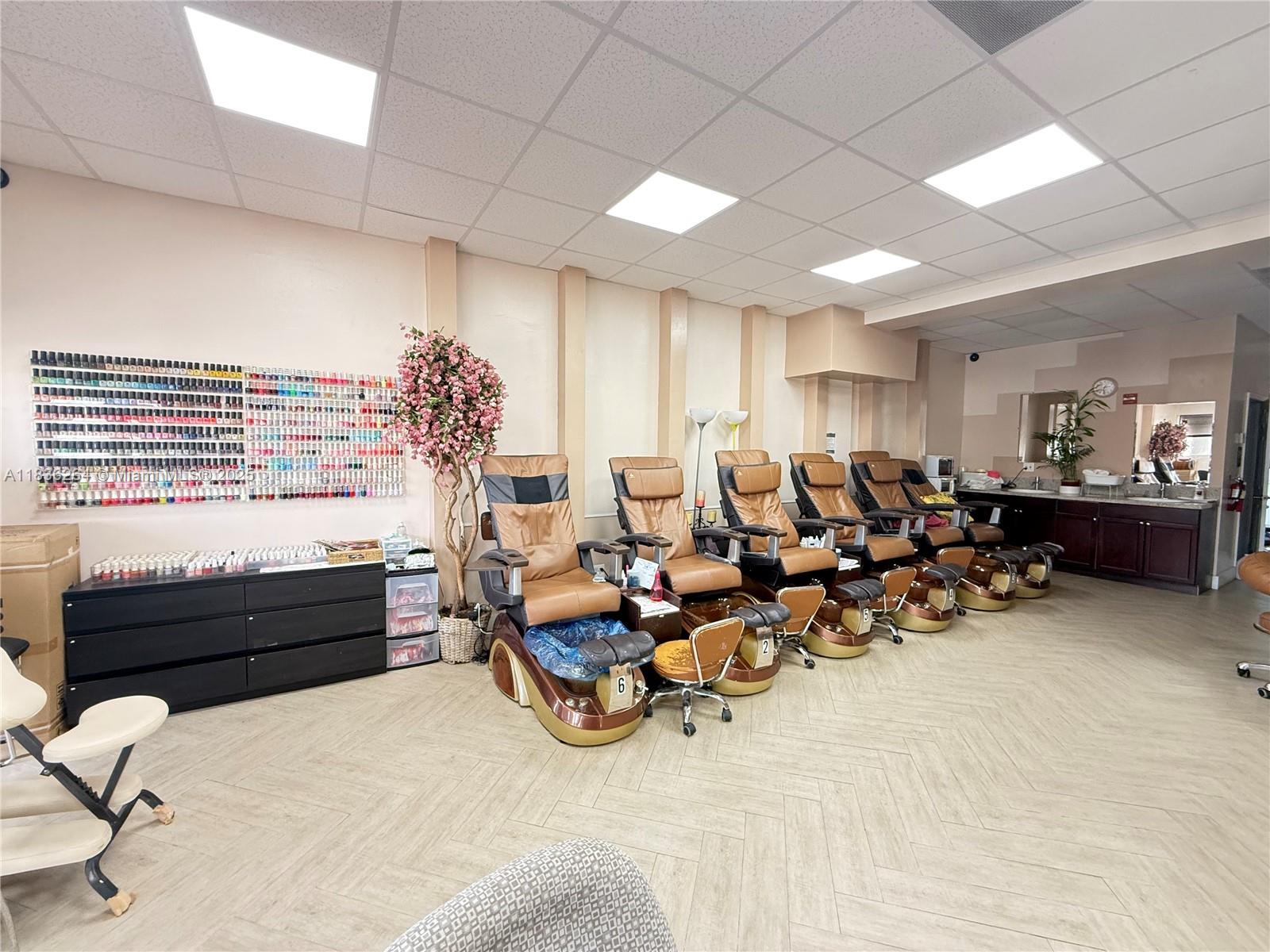2132 NE 123 St