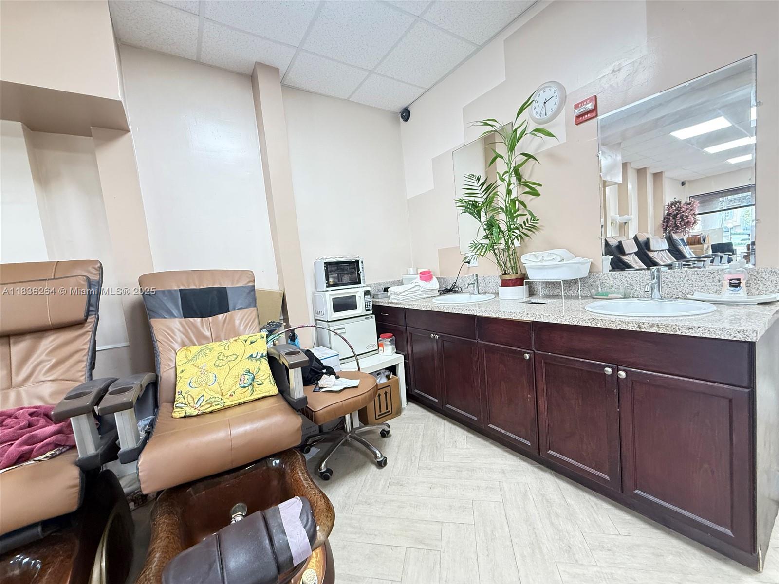2132 NE 123 St