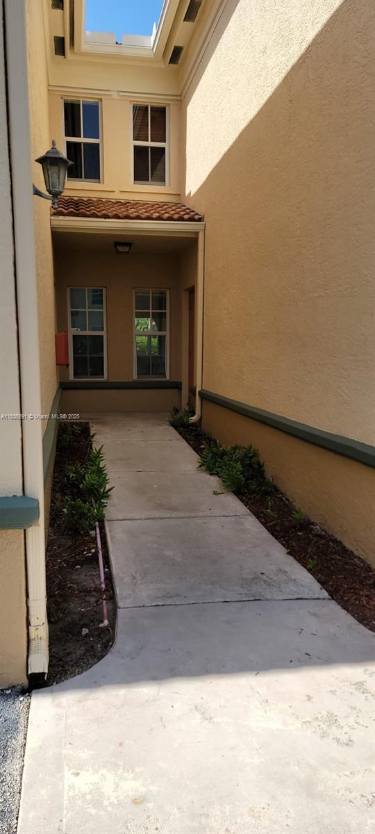 2452 Centergate Dr #103, Miramar, Florida image 5