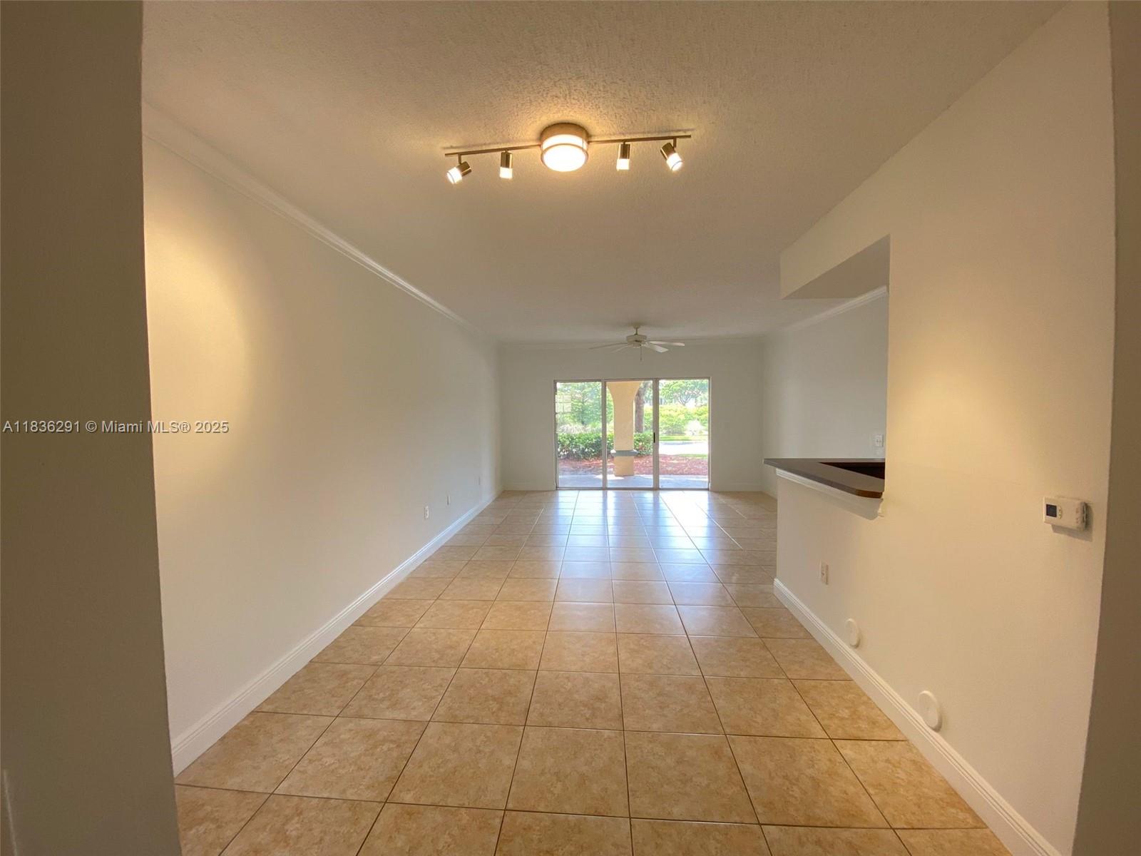 2452 Centergate Dr #103, Miramar, Florida image 7