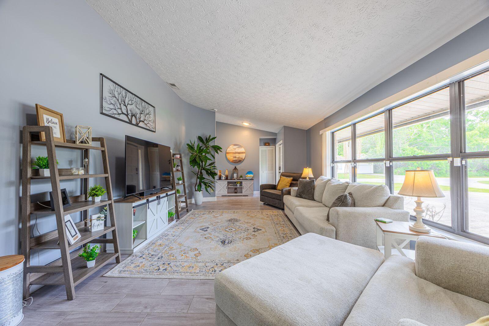 Homes for sale in Port St. Lucie, FL | 101 Sw Chapman Avenue, Port St. Lucie, FL 34984 | MLS# R11105687