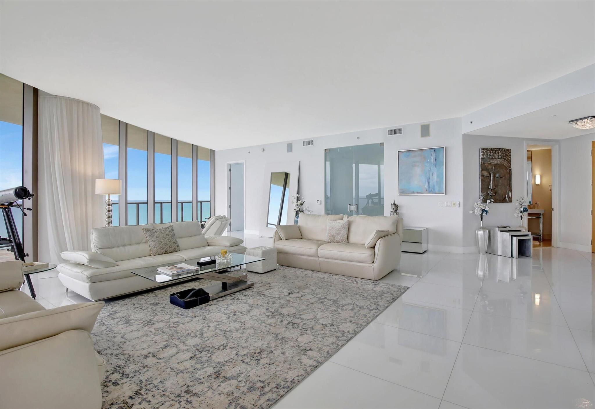 Condo for Sale in Bal Harbour, FL