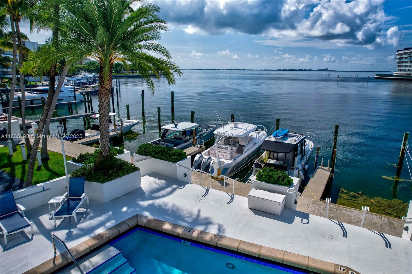 Boater's Paradise! Rarely available Coconut Grove waterfront. Spacious, 2
bed-2 bath, 1310 sq. ft. unit in exclusive boutique building - only 32
residences. Enjoy spectacular views of the wide bay, yachts and palm trees
from the large balcony perfect for sunset cocktails. Enjoy access to the
community marina- BOAT SLIPS FOR RENT AT $300 PER MONTH including electric-
up to 40 foot boat. No bridges to open bay. Great open plan layout, brand
new impact windows, built-ins, ample closets and additional storage in the
building. Minutes from restaurants, Downtown and Brickell. Easy to show.