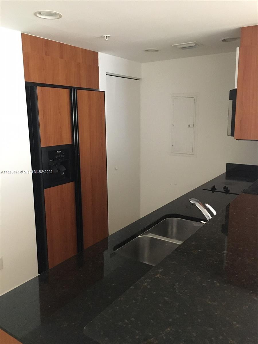 335 S Biscayne Blvd #2006, Miami FL 33131
