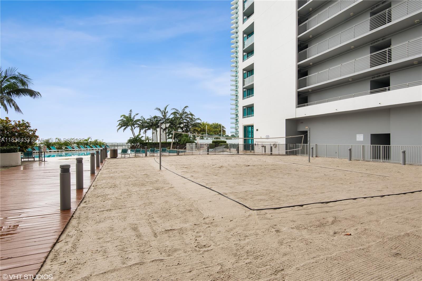 888 Biscayne Blvd #4208, Miami FL 33132