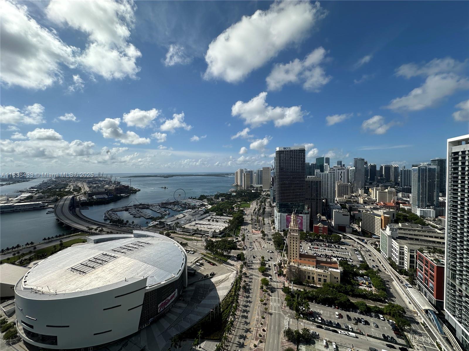 888 Biscayne Blvd #4208, Miami FL 33132