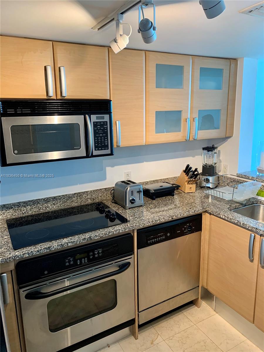 2101 Brickell Ave #2911, Miami FL 33129
