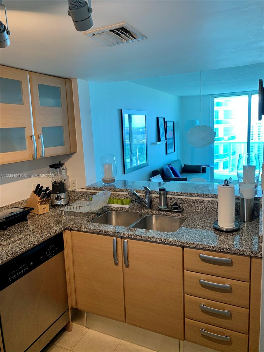 2101 Brickell Ave #2911, Miami FL 33129