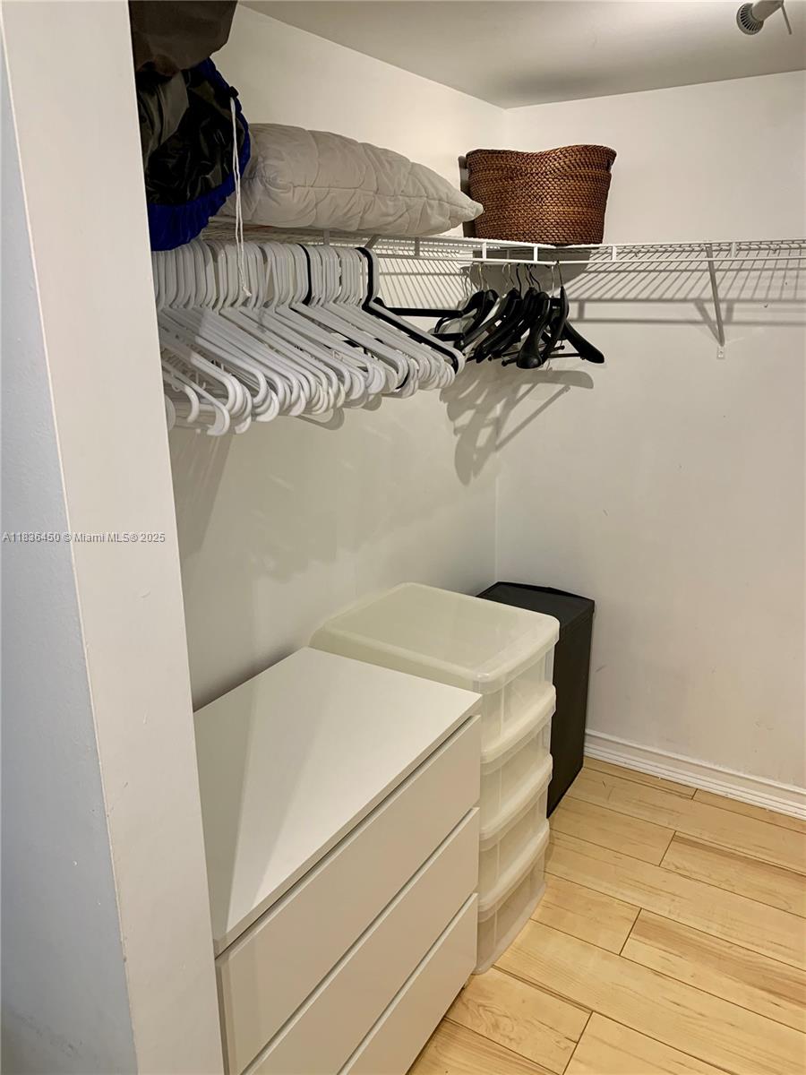 2101 Brickell Ave #2911, Miami FL 33129