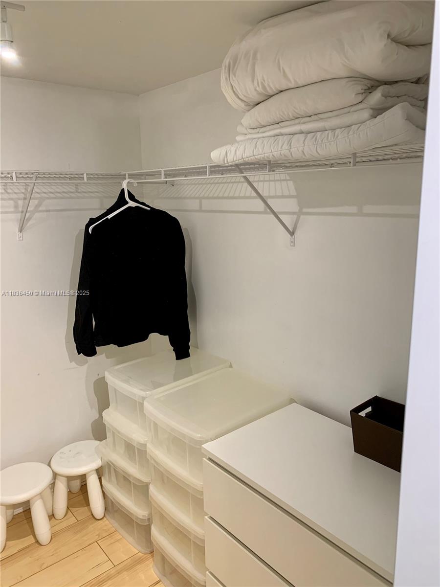 2101 Brickell Ave #2911, Miami FL 33129