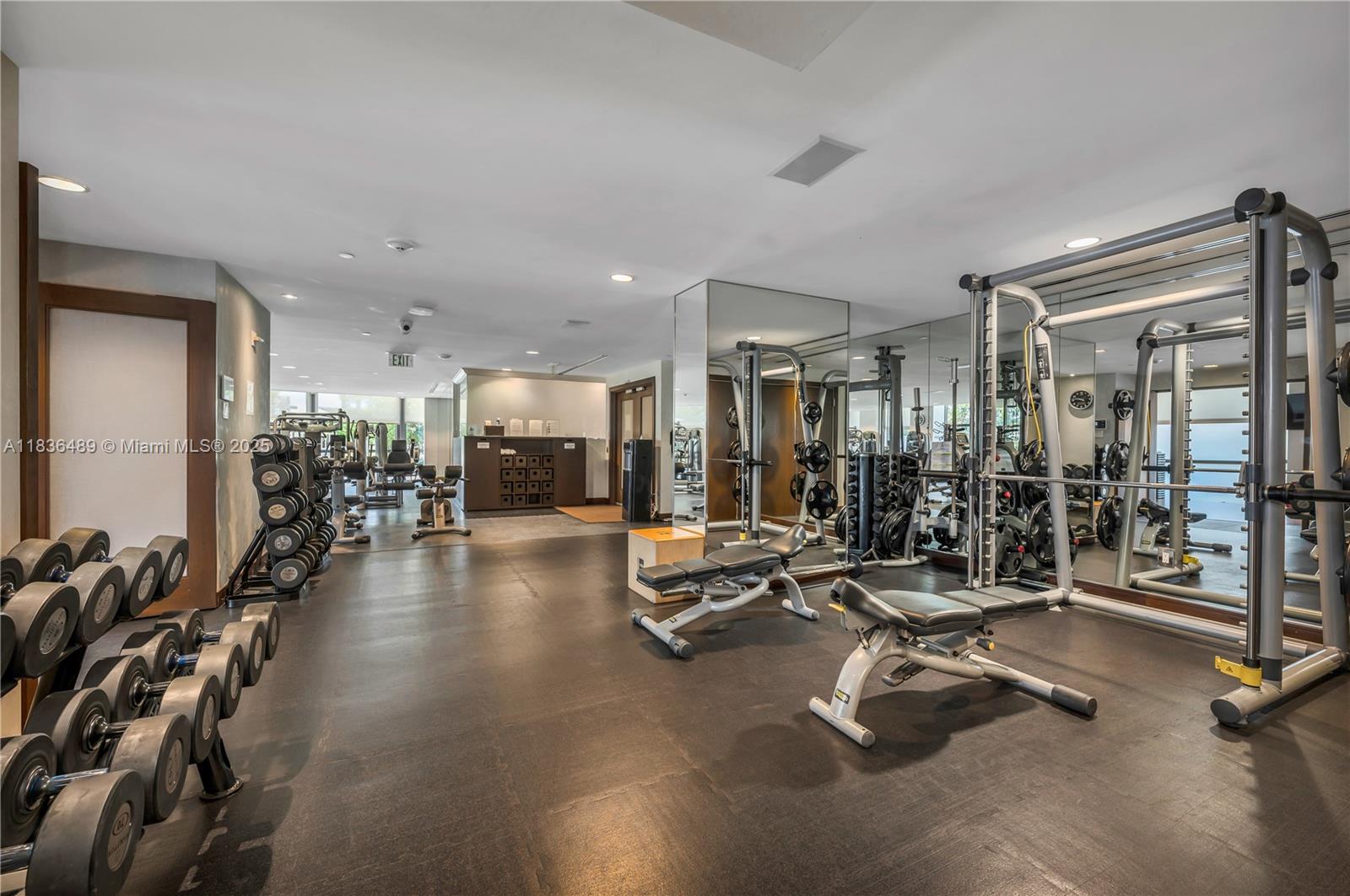 5875 Collins Ave #505, Miami Beach FL 33140