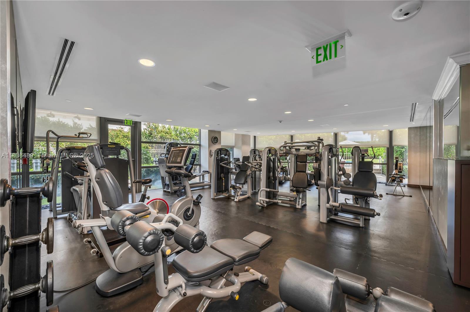 5875 Collins Ave #505, Miami Beach FL 33140