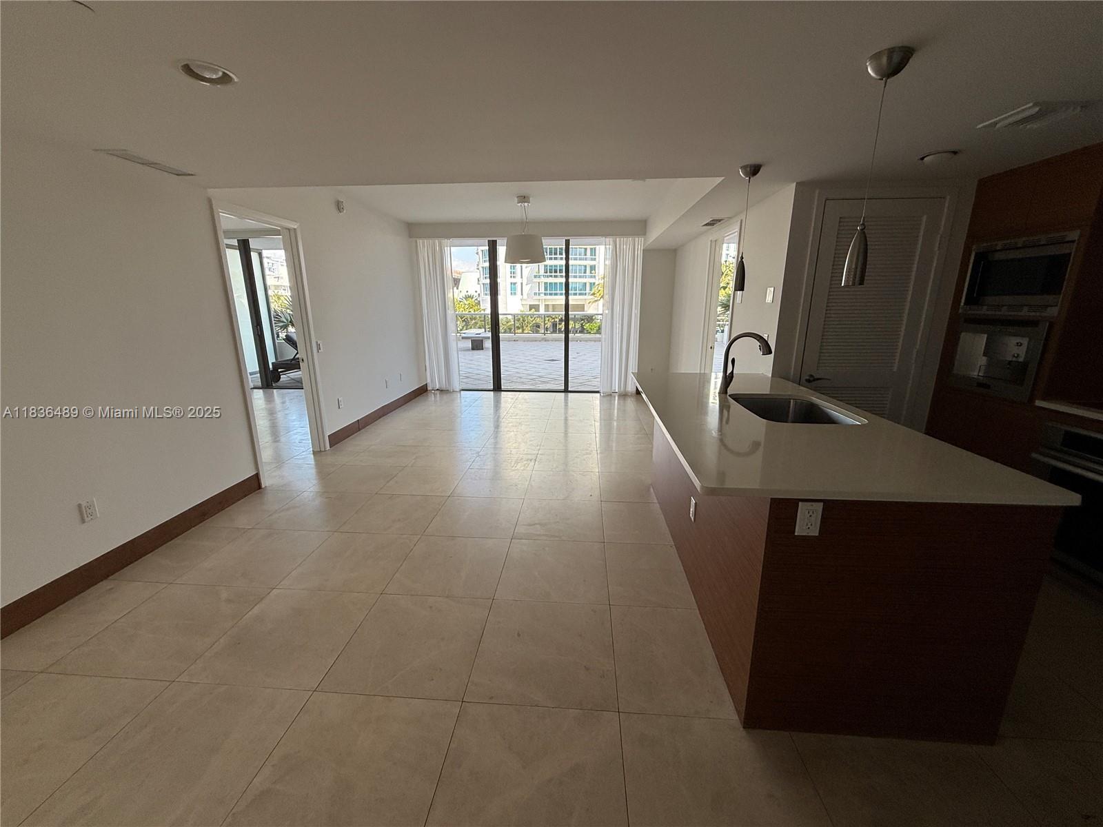 5875 Collins Ave #505, Miami Beach FL 33140