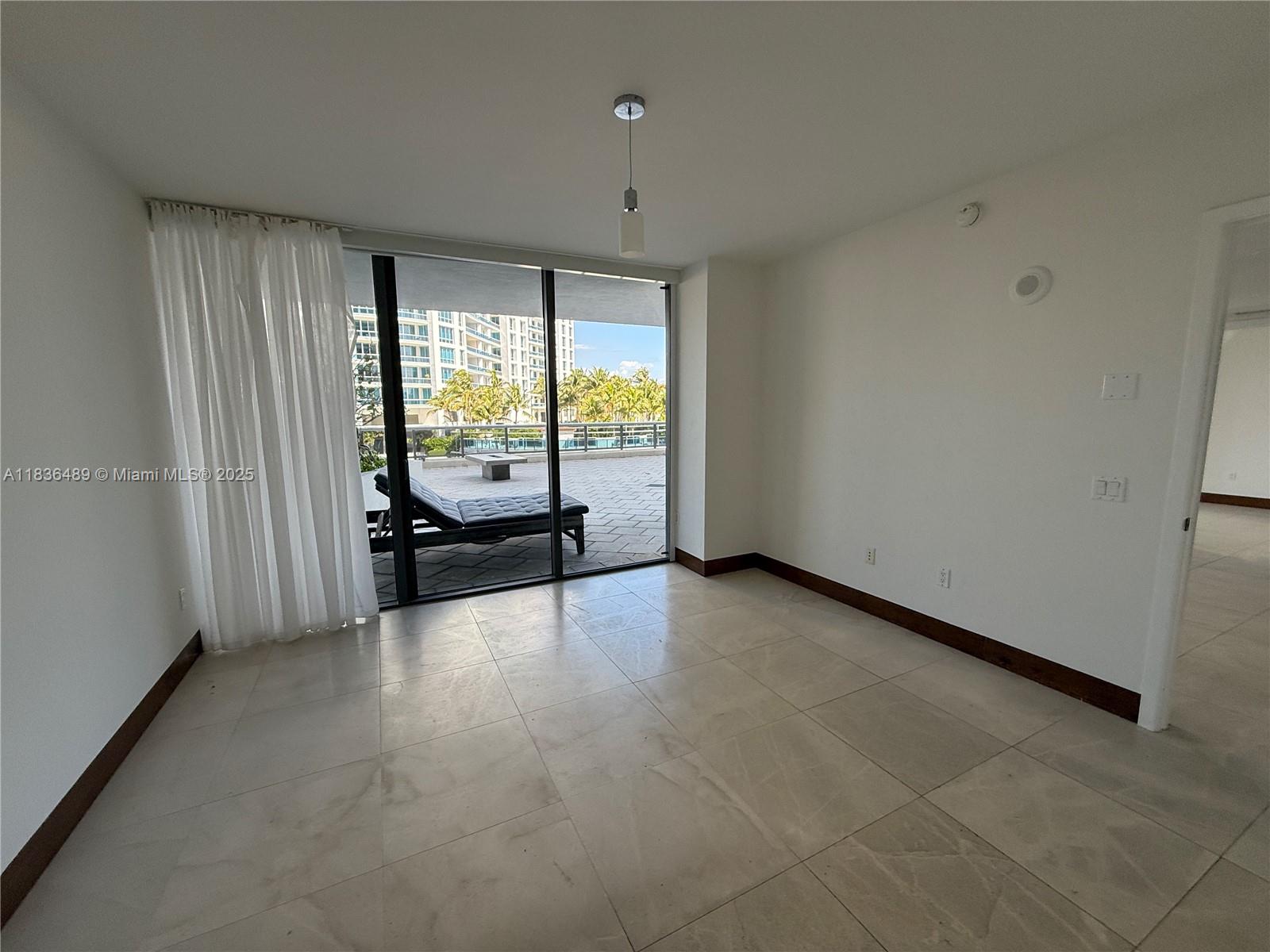 5875 Collins Ave #505, Miami Beach FL 33140