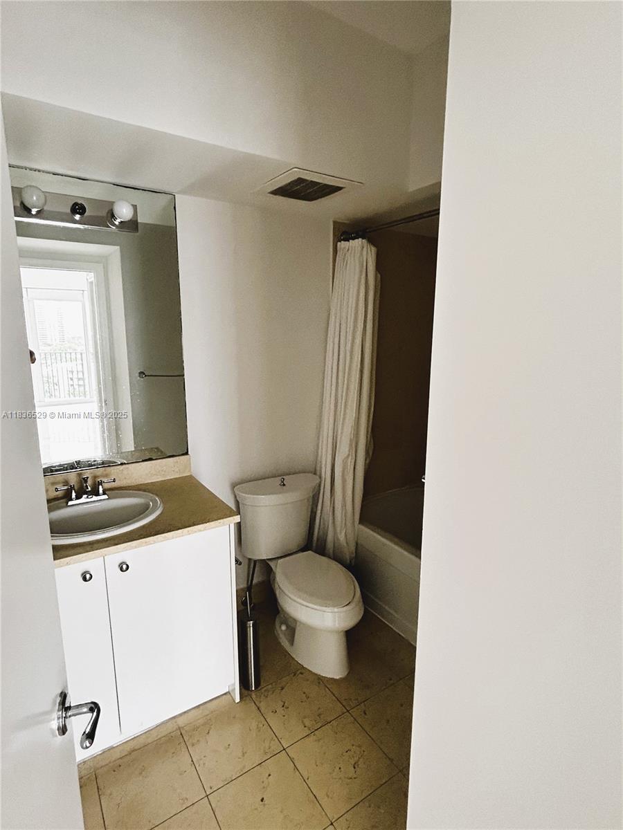 19900 E Country Club Dr #1005, Aventura FL 33180