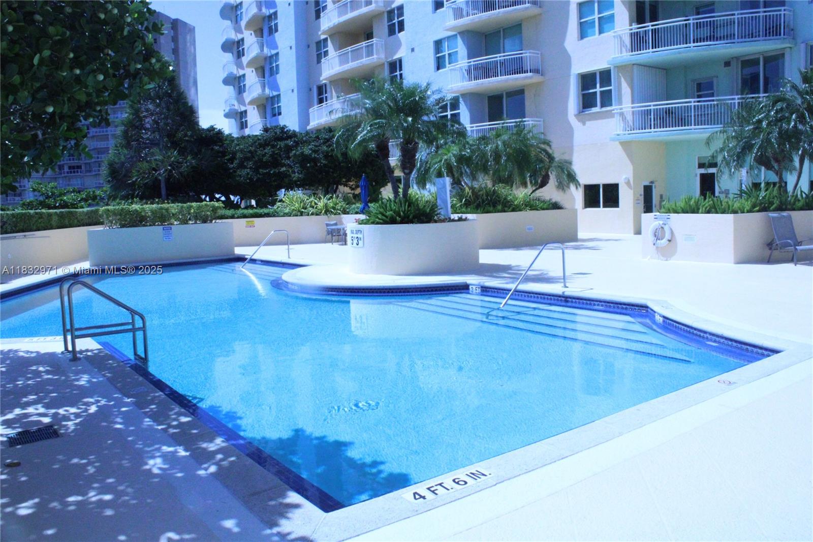 2475 Brickell Ave #1401, Miami FL 33129