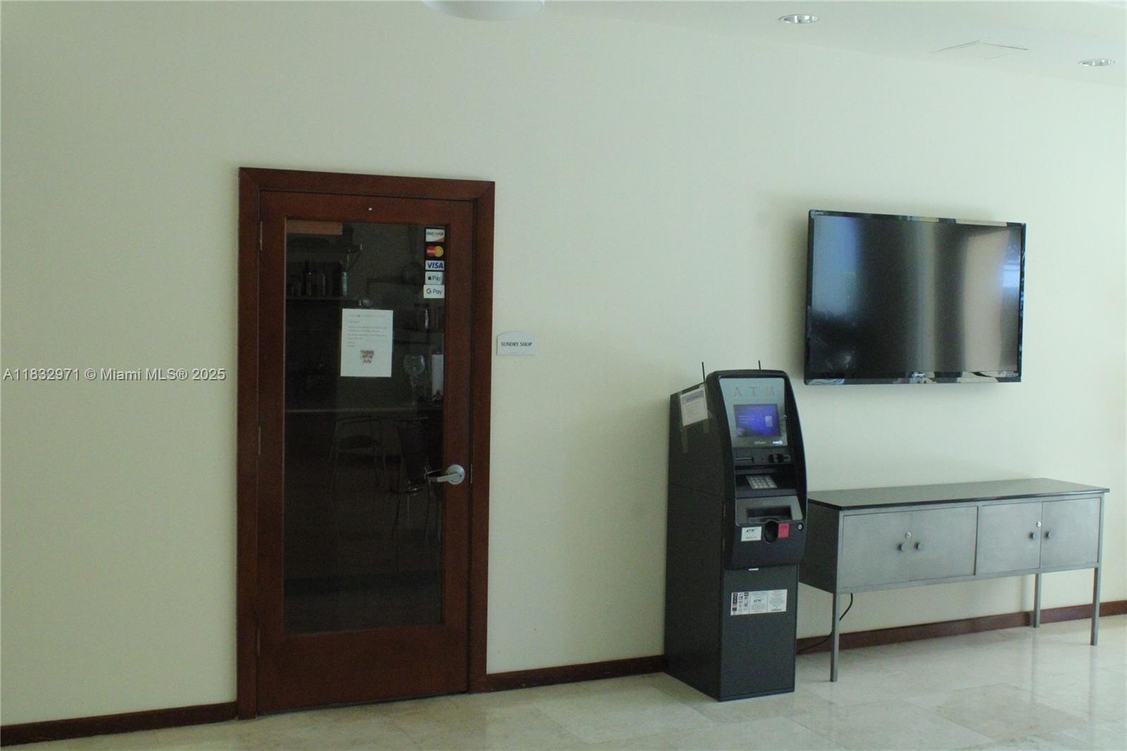 2475 Brickell Ave #1401, Miami FL 33129